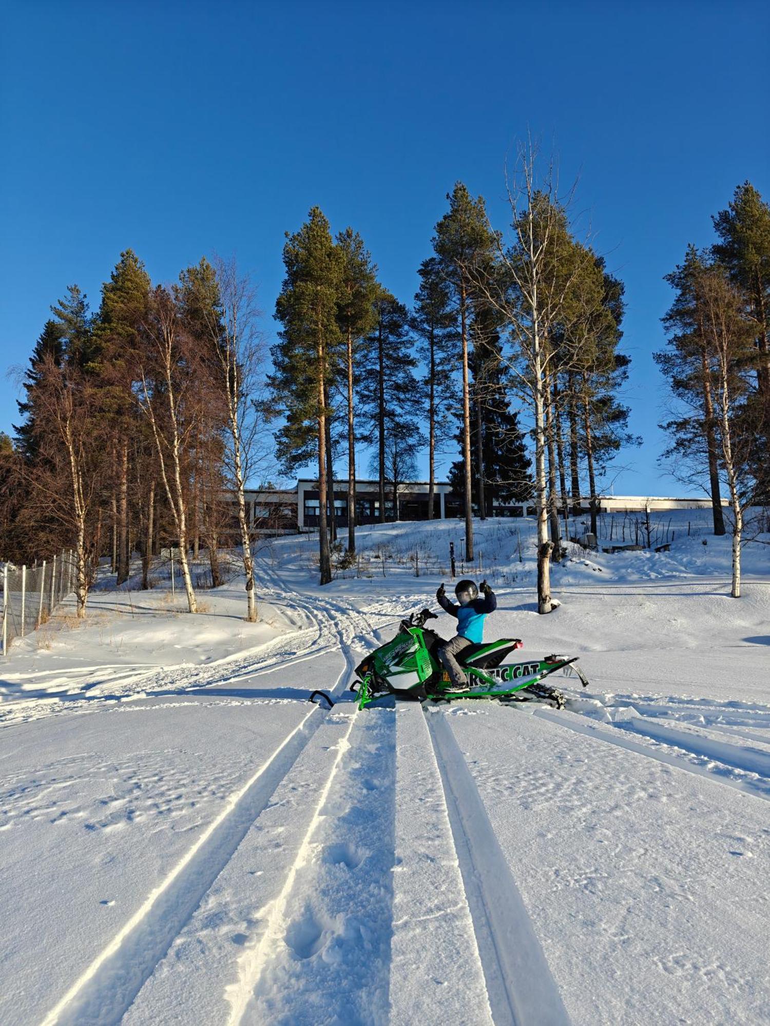 Goiglo Hotel & Hostel Kuusamo Exterior foto